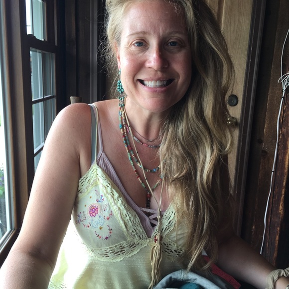 Meet your Posher, Denise - Picture 1 of 1